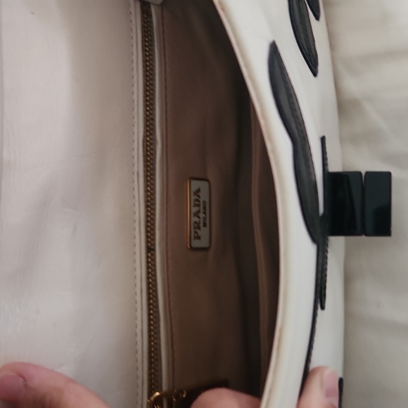 PRADA leather shoulder bag RARE black lips - Picture 6 of 12